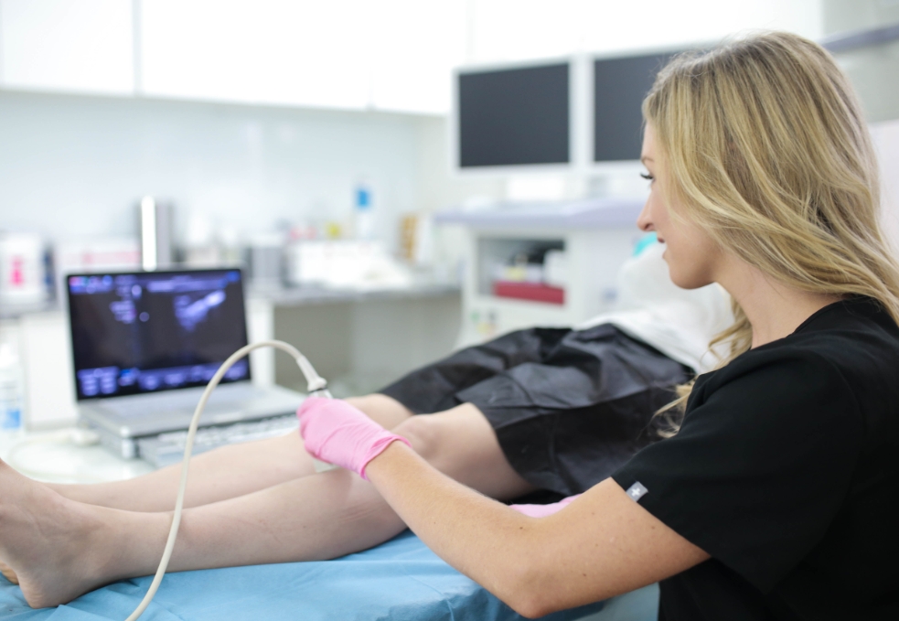 Clip Are you looking for the best vein center near Smithtown? This article introduces you to the best vein centers and vein doctors in Long Island.